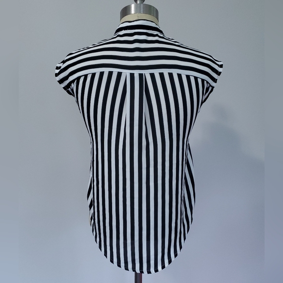Black and White Striped Blouse Beetlejuice Sz S - Picture 2 of 3